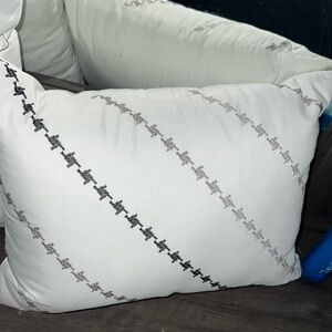 White decoration pillow with light and dark grey pattern